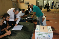 بالفيديو: رقم قياسي في أعداد الناخبين - لجنة الانتخابات تُغلق صناديق الاقتراع 